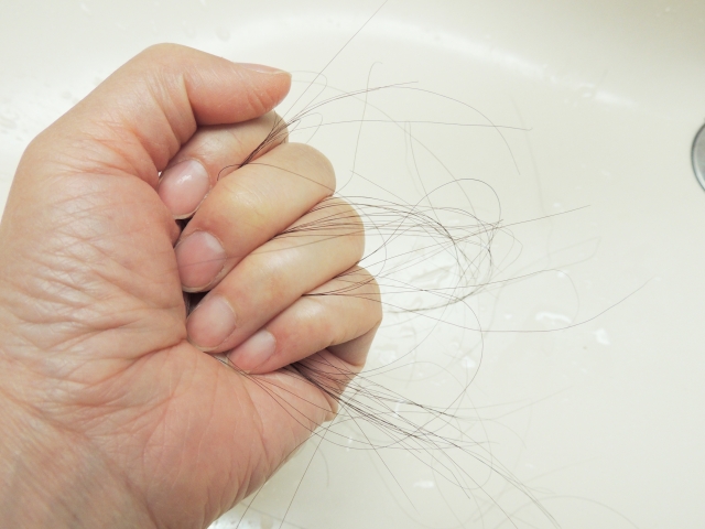 誰でも簡単にできる！固形石鹸についた髪の毛を取る方法！